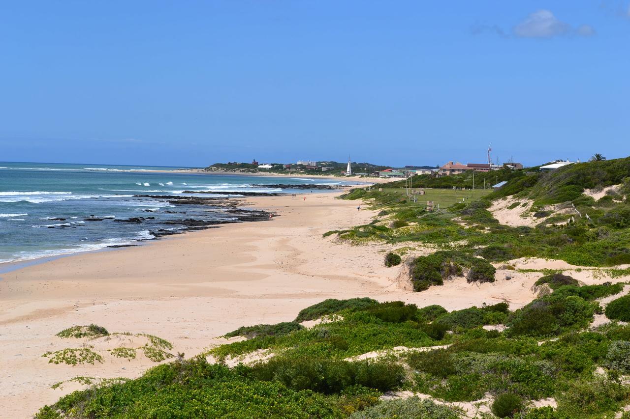 Alpha Apartment Jeffreys Bay Exterior photo